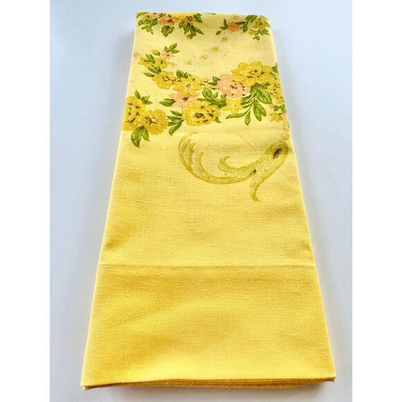Vintage 70s pillowcase, golden yellow floral, single pillow sham, Tastemaker - Picture 7 of 8